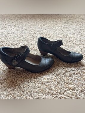 Taos Angel Mary Jane Leather Shoes Sz 7 Black